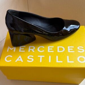 Mercedes Castillo Glossy Black Heels